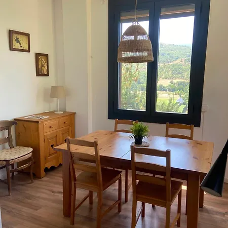 Holiday home Con Gran Jardin En *
